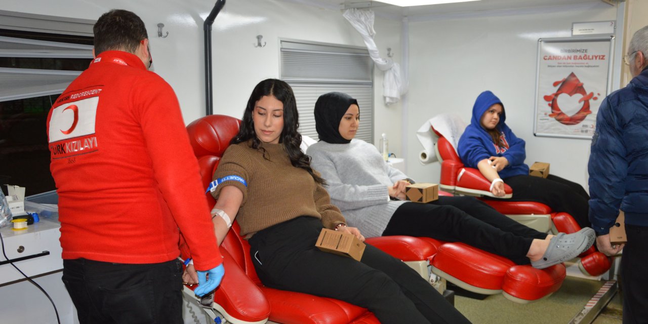 İftar sonrası kan bağışı çalışması yapıldı