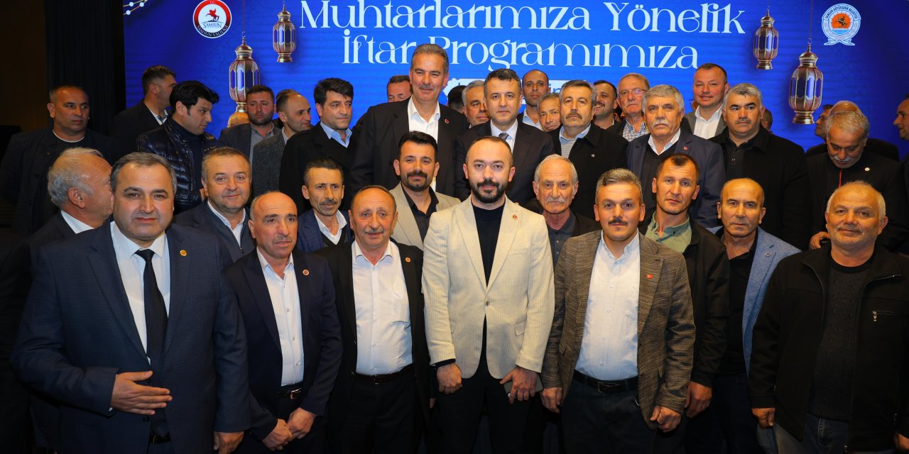Muhtarlarla iftar sofrasında buluştu