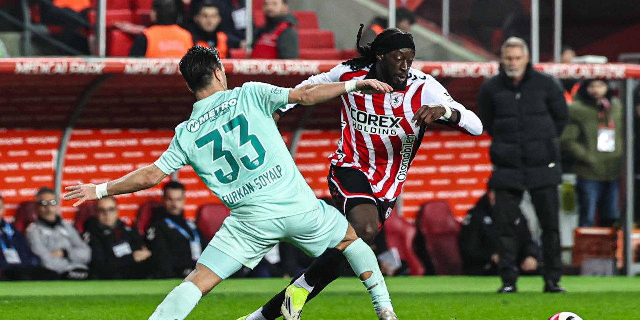 Geri döndü, tam not aldı