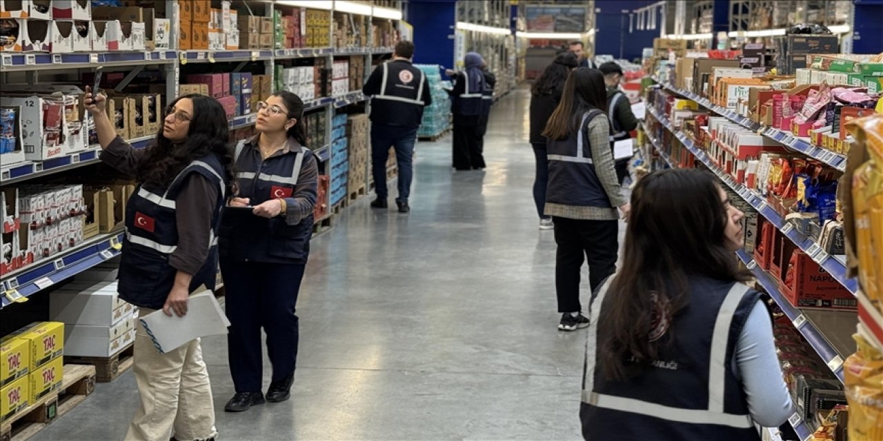 Vatandaşlar raf ile kasa fiyatını karşılaştırmalı