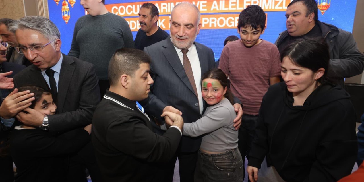 Özel çocuklar ve aileleriyle bir araya geldi