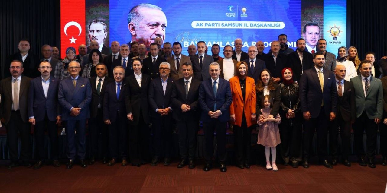 Bayramlaşma programı yoğun katılımla gerçekleştirildi