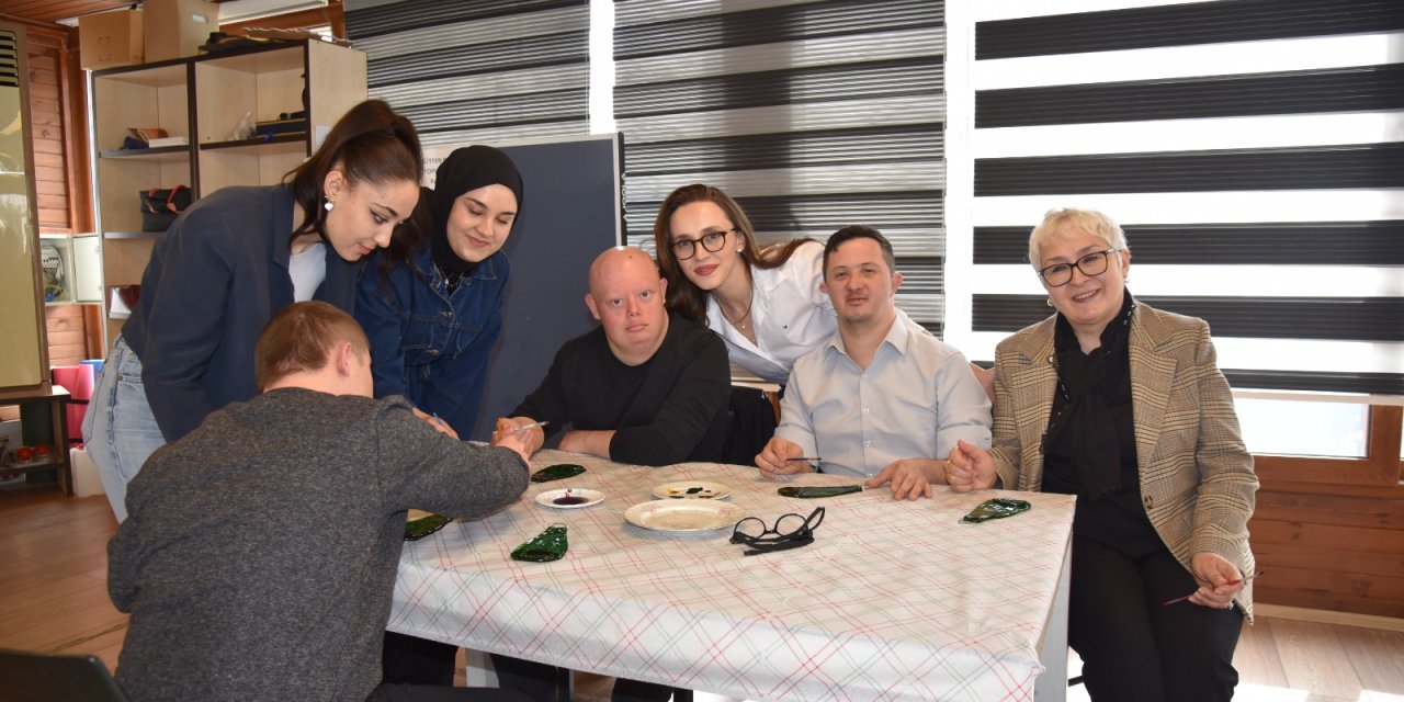 Özel öğrencilerden geri dönüşüme katkı