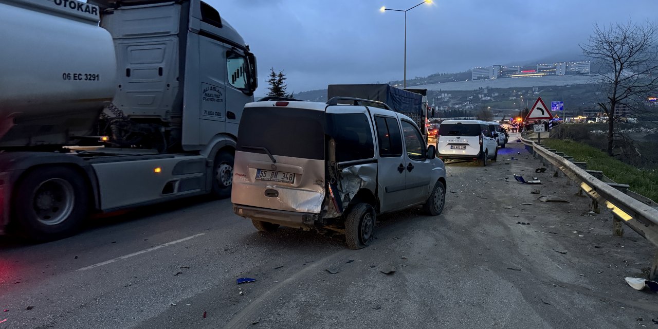 Trafik kazasında 6 kişi yaralandı