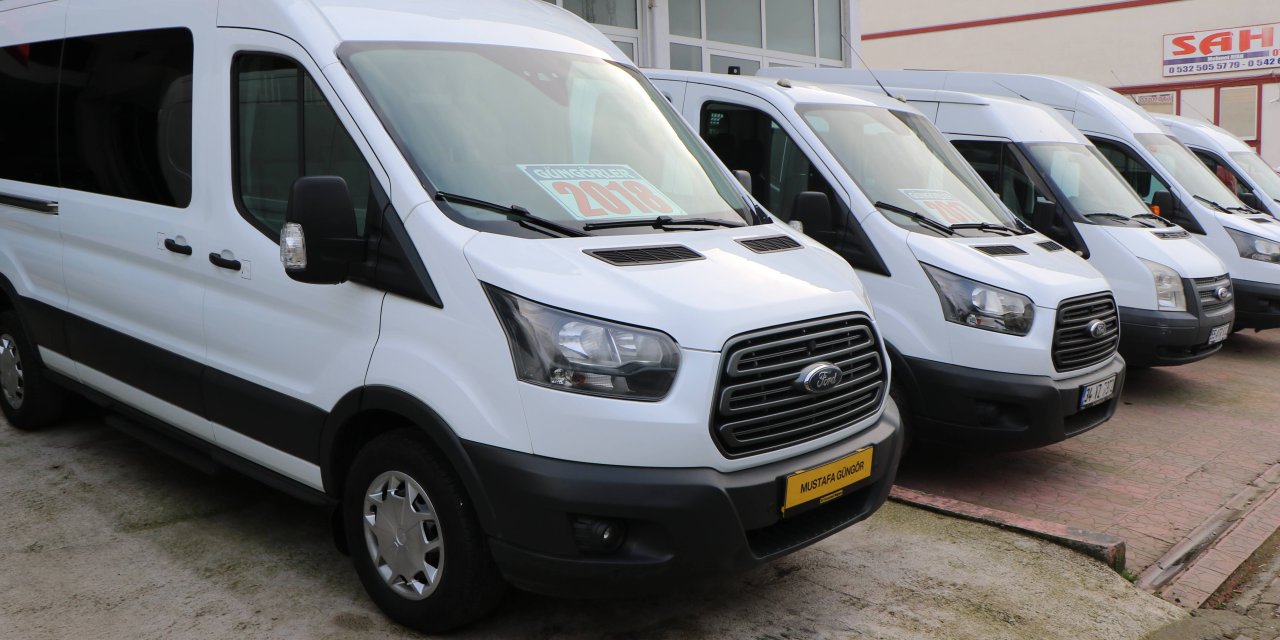 İkinci el minibüsler piyasaya Terme’de sunuluyor