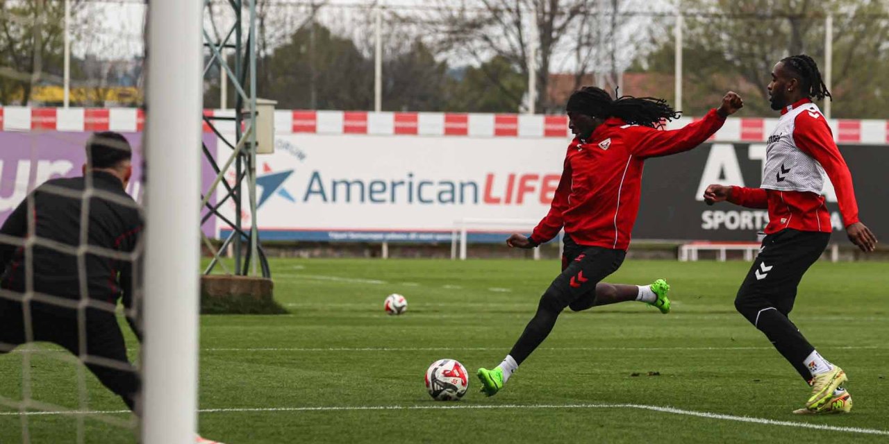 Hırsıyla dikkat çekiyor