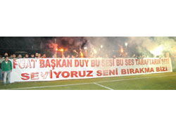 Seni seviyoruz bırakma bizi