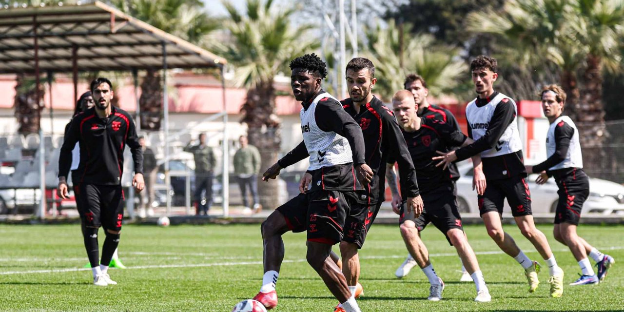 Konya mesaisi sürüyor