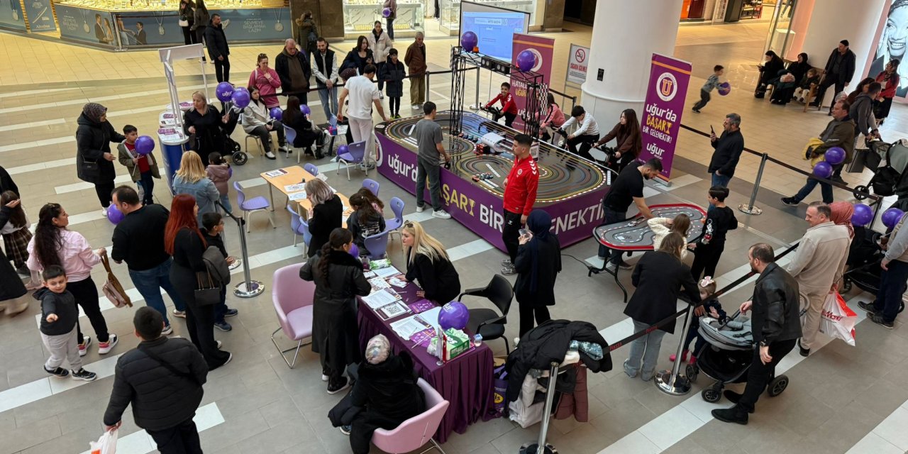 Samsun Uğur Okulları’ndan nefes kesen slot car yarışı