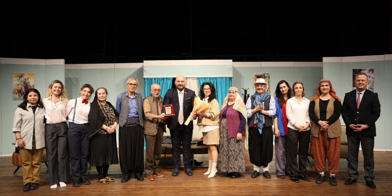 Tiyatro tutkunları Atakum’da buluştu