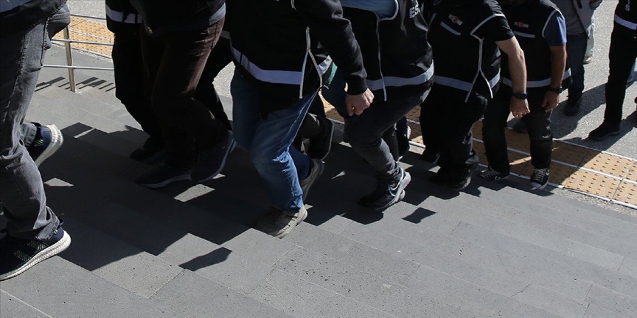 Gözaltına alınan 90 şüpheliden 69'u tutuklandı