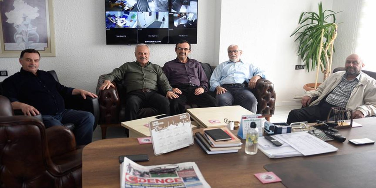 Yeni çalışma ofisinde misafirlerini ağırladı