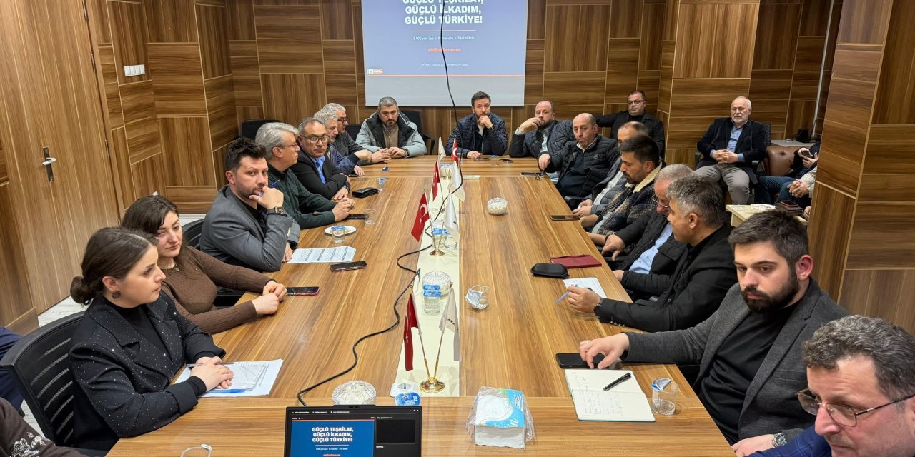 AK Parti İlkadım’da Yönetim Kurulu Toplantısı gerçekleştirildi