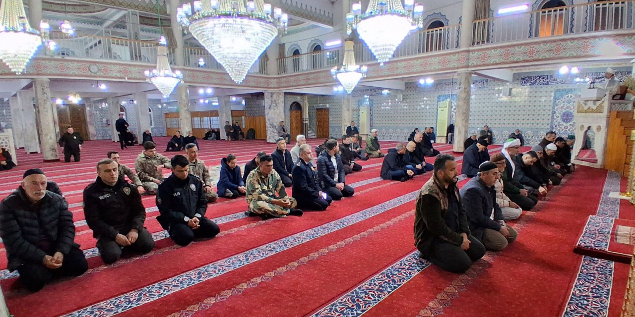 Şehit polisler için mevlit okutuldu