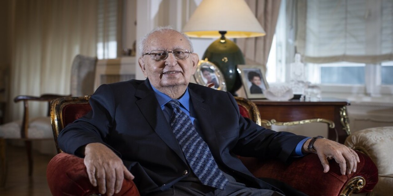 Eski TBMM Başkanı Cindoruk hayatını kaybetti