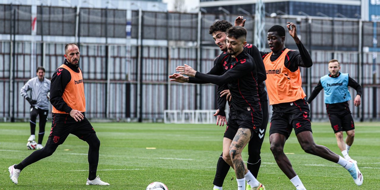 Beşiktaş mesaisi başladı