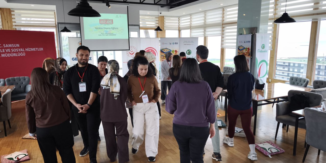Samsun'da sosyal hizmet projesi eğitimleri sürüyor
