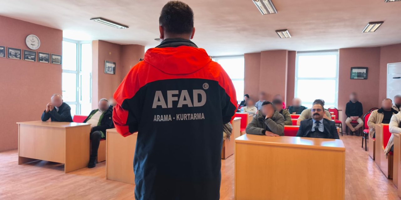 AFAD sahada bilinçlendirme çalışmalarını sürdürüyor