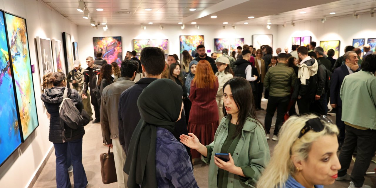 "Transhüman-izm" sergisi sanatseverlerin beğenisine sunuldu