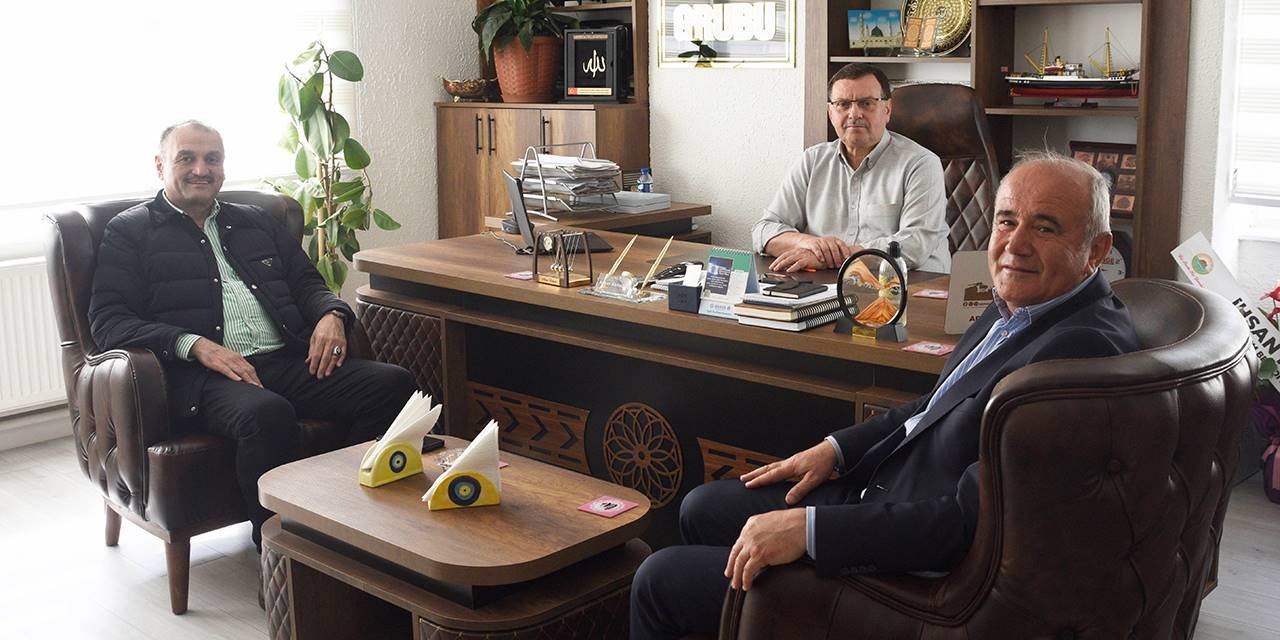 Akgül ve Oy'dan Adnan Bahadır'a ziyaret