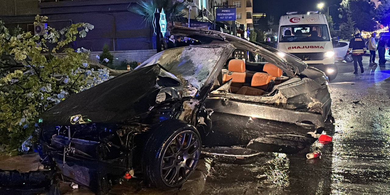 Park halindeki bir araca çarparak kontrolden çıktı