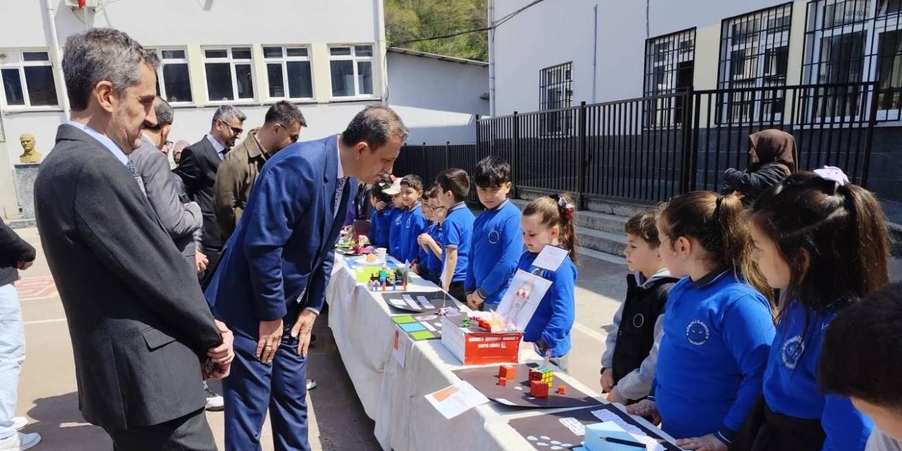 Deyimler ve atasözleri temalı maket sergisi düzenlendi
