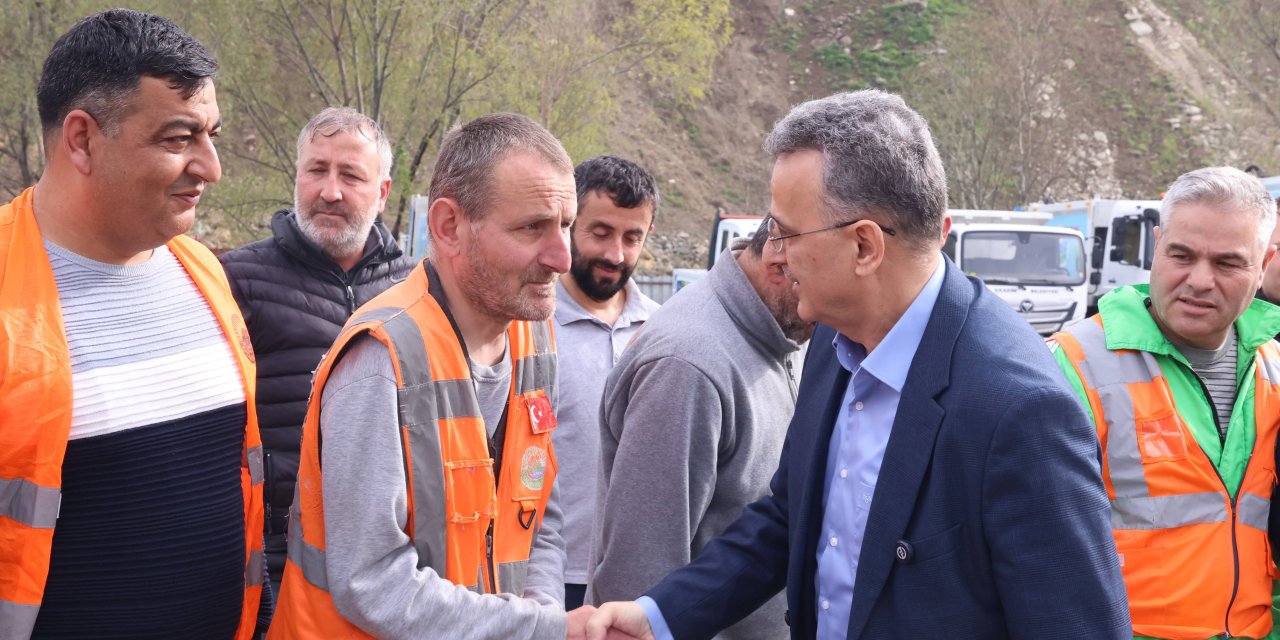 Alın terleriyle hayatı güzelleştiriyorlar
