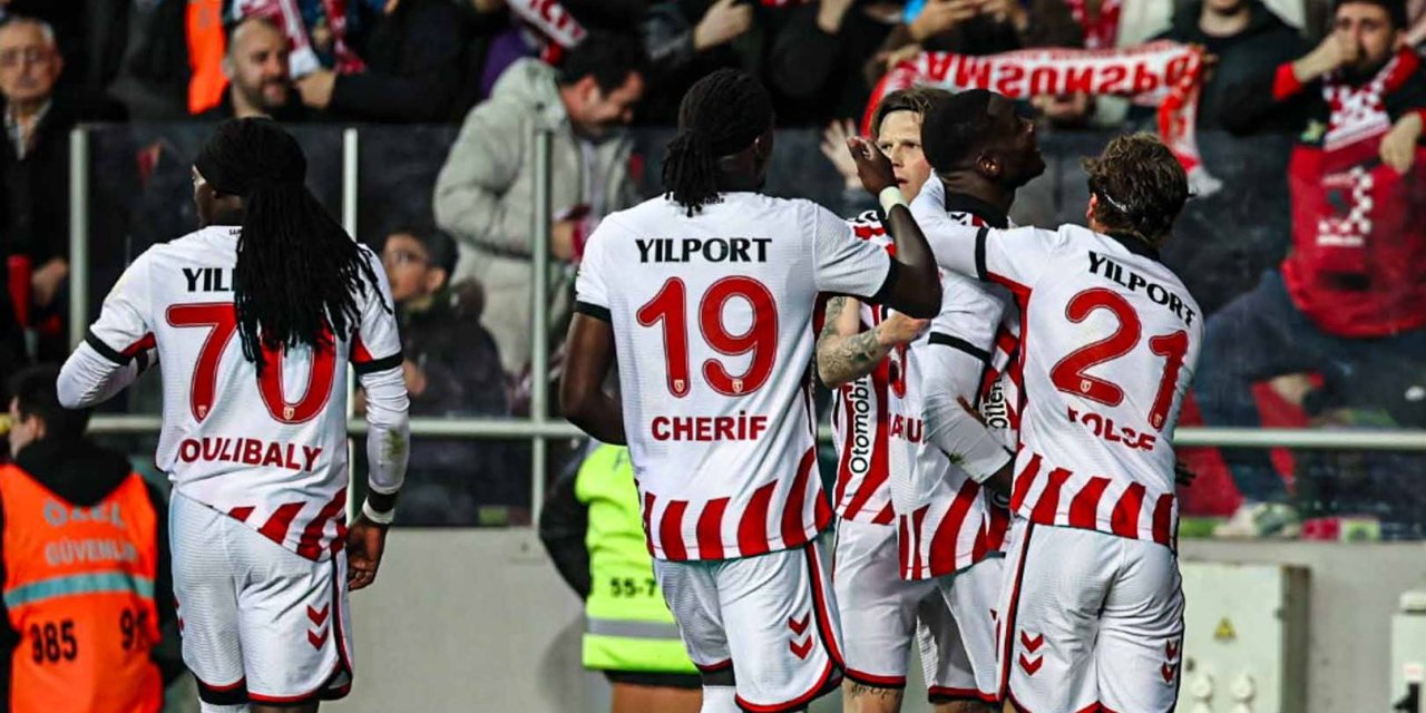 Samsunspor Galatasaray'ı eli boş gönderdi