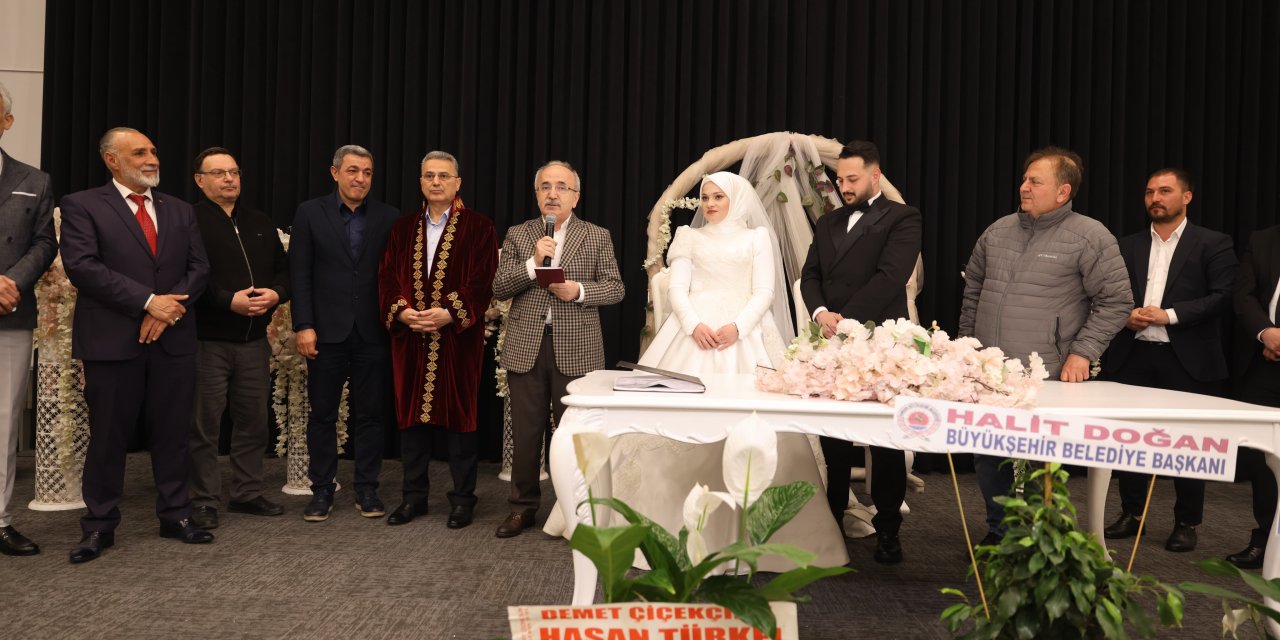 Aleyna & Cihat çifti dünyaevine girdi