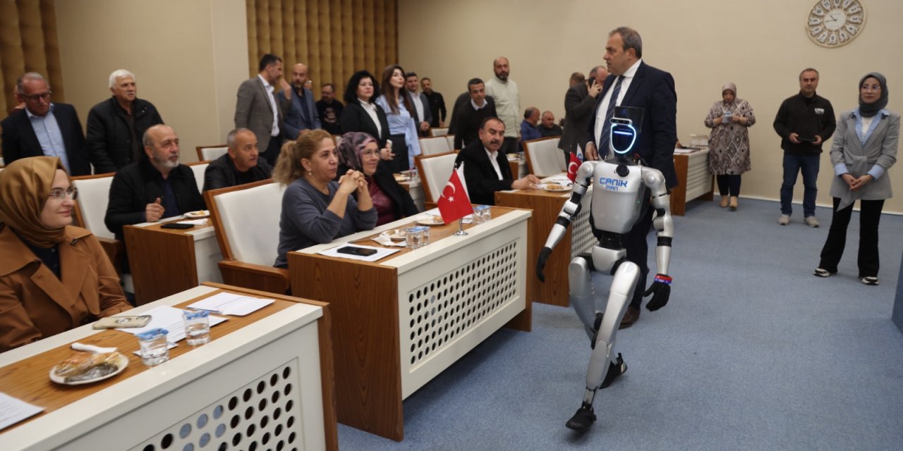 Canik Belediye Meclisi'ne CANİKMAN damgası