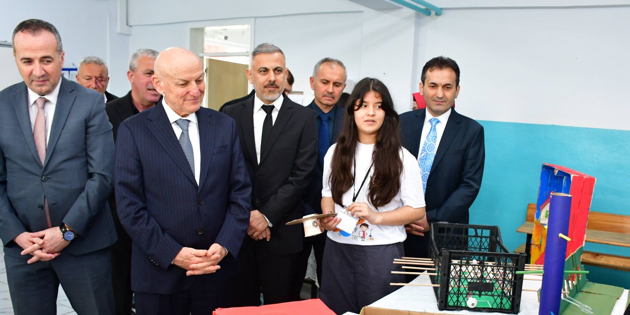Terme'de TÜBİTAK 4006 Bilim Fuarı açıldı