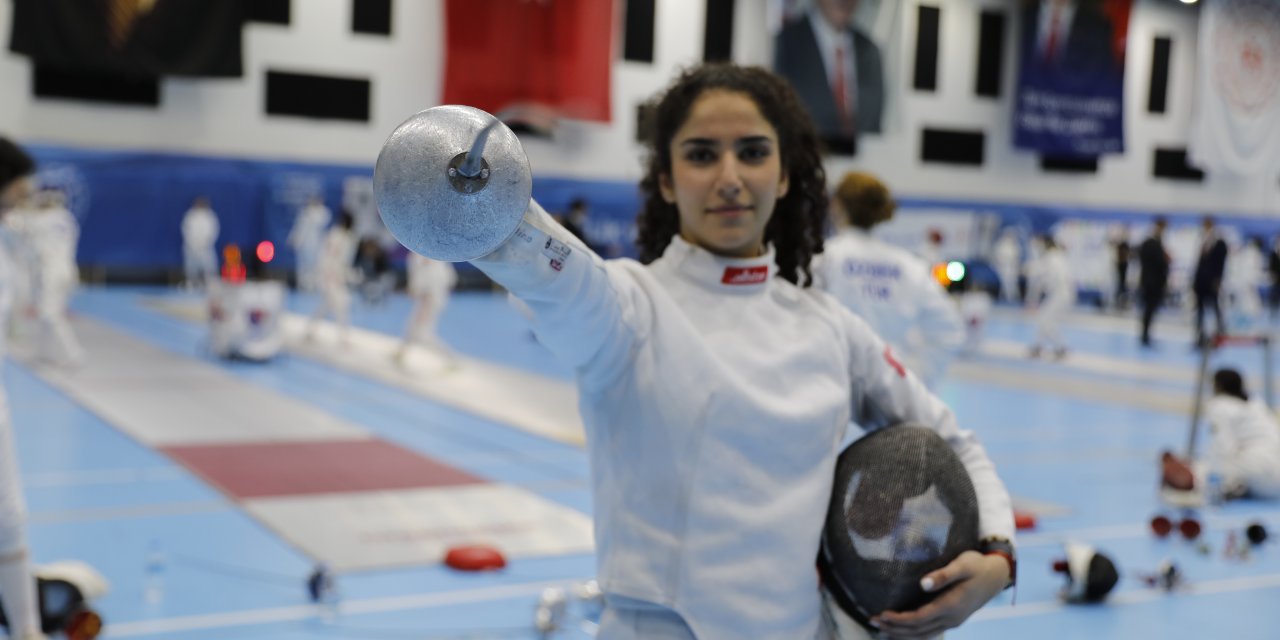 Yeni sezonda hedefi uluslararası madalya