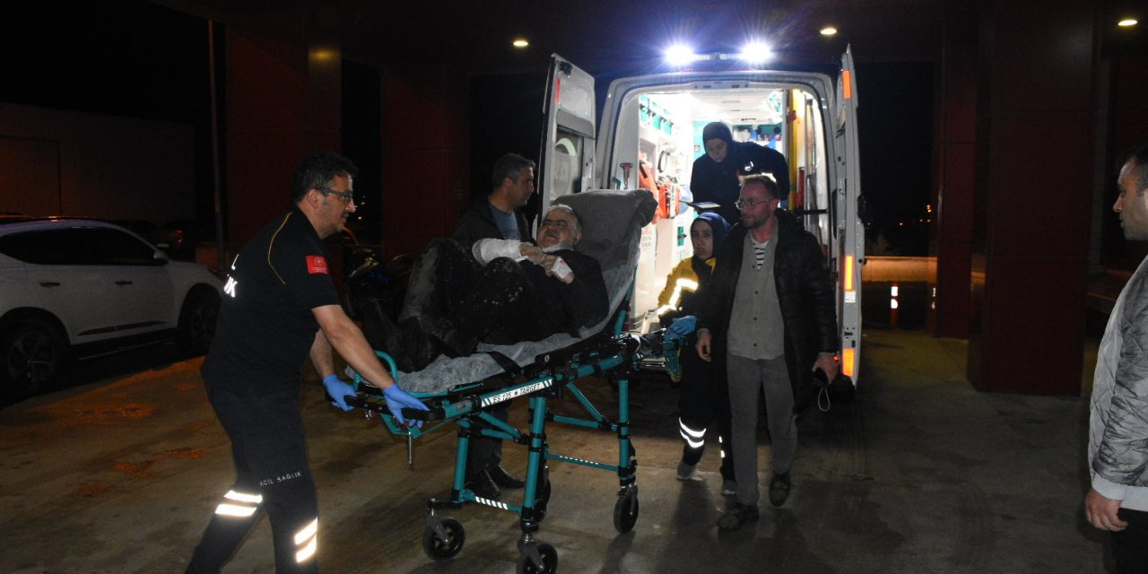 Selde hafif yaralanan 12 kişi hastaneye kaldırıldı
