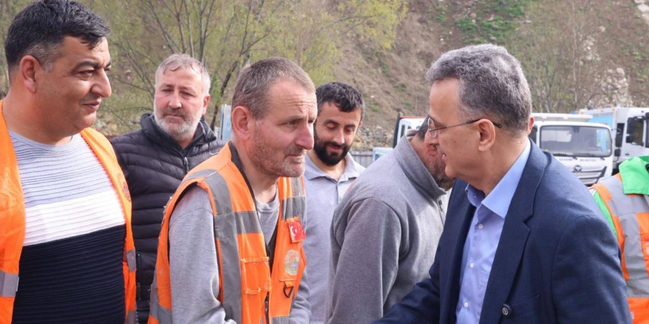 Alın terleriyle hayatı güzelleştiriyorlar