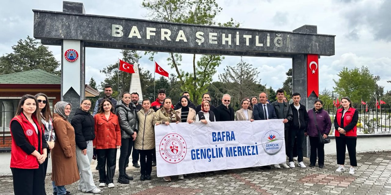 Bafra'da Gençlik Haftası kapsamında tören ve şehitlik ziyareti yapıldı
