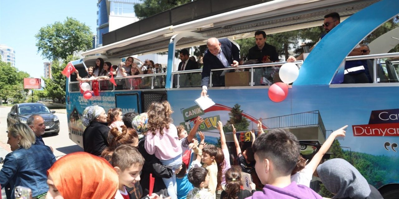 19 Mayıs coşkusu Canik'te yaşanıyor