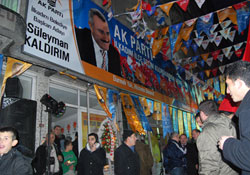 SKM açılışında gövde gösterisi