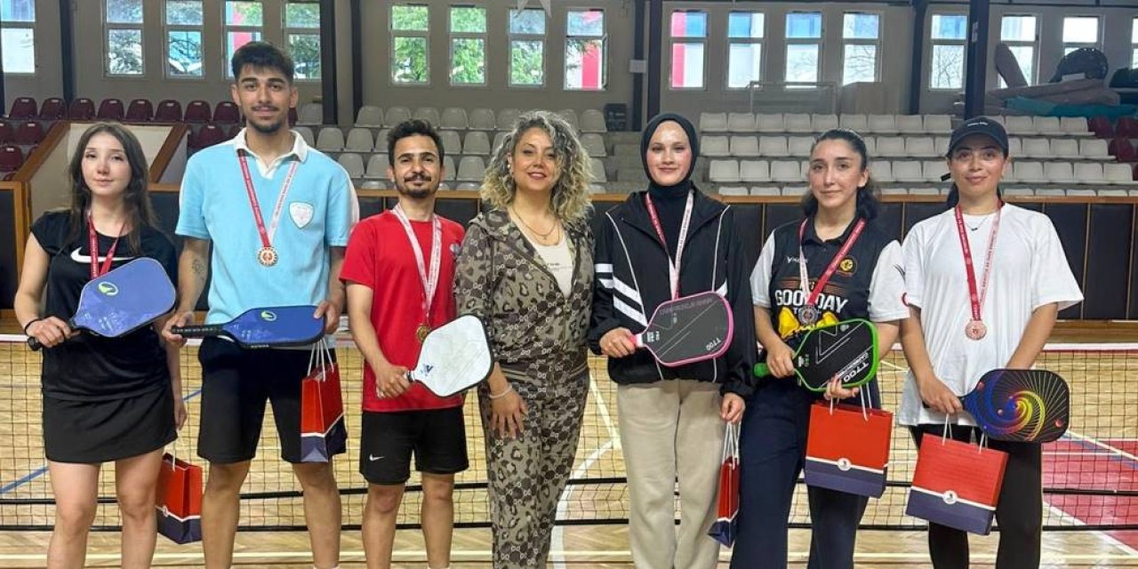 Bağımlılığa karşı Pickleball şampiyonası düzenlendi