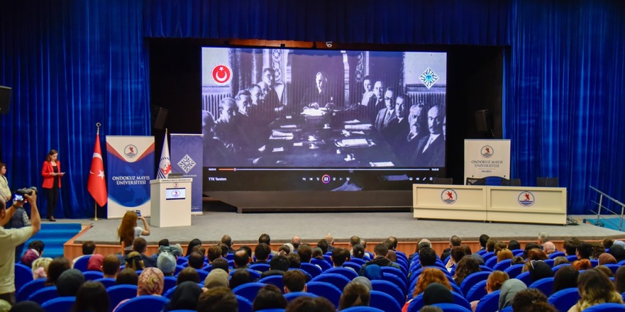 Milli Mücadele'nin İnşası paneli ve fotoğraf sergisi düzenlendi