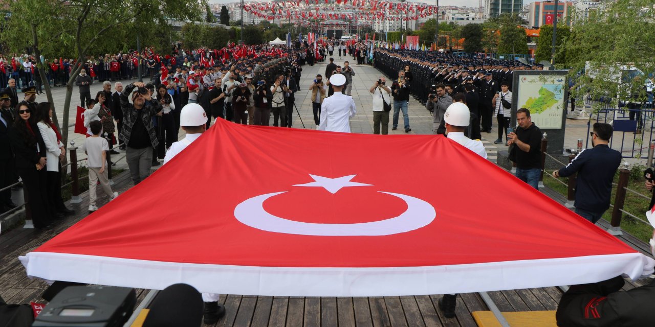 Bayrak Devir Teslim töreni gerçekleştirildi