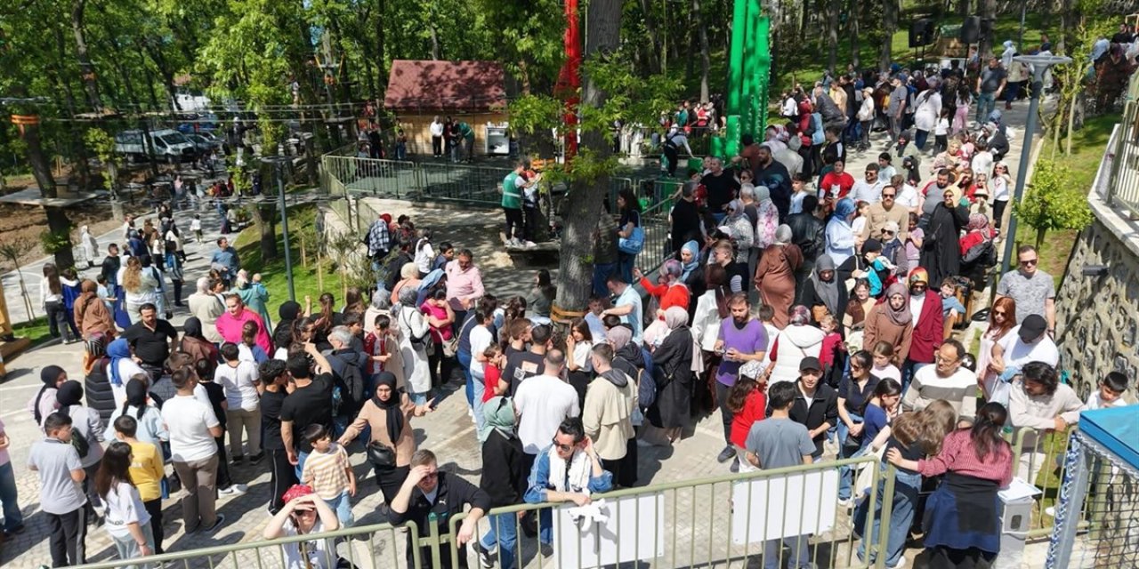 İlk günden 10 bin ziyaretçi ağırladı