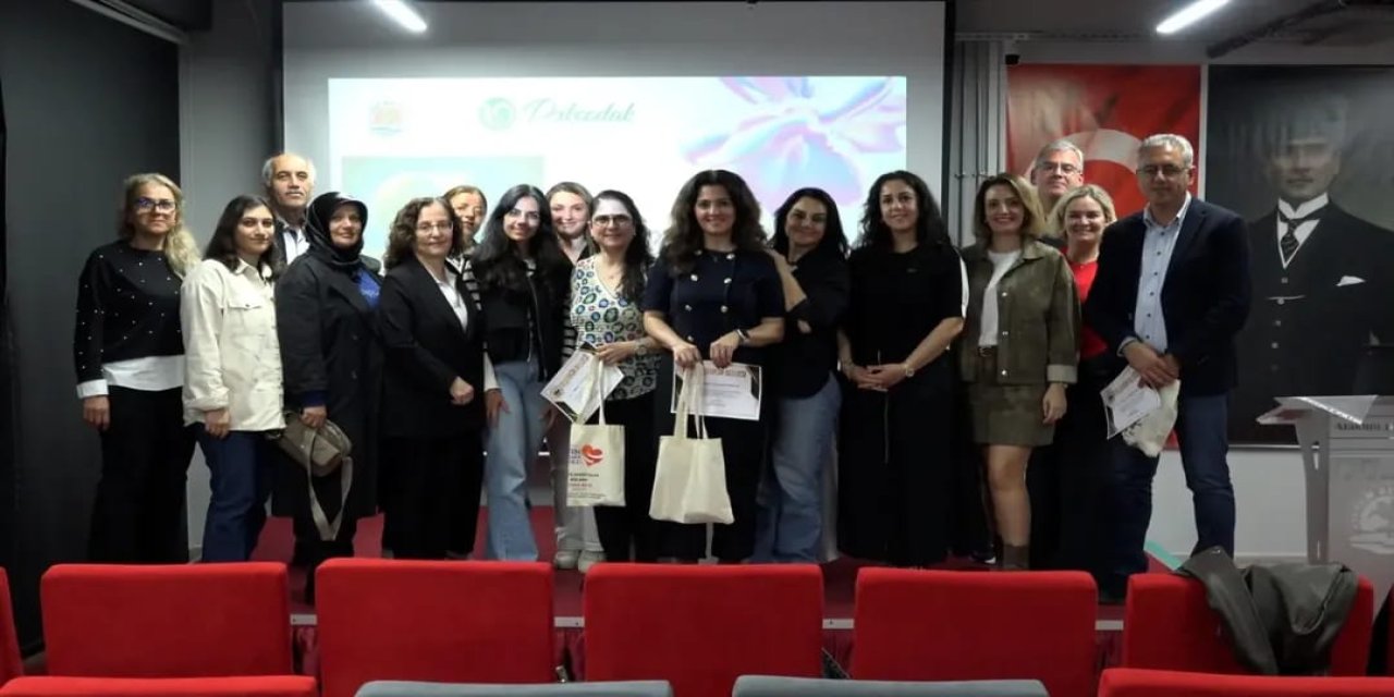 Değişen Dünyada Aile Olmak semineri düzenlendi