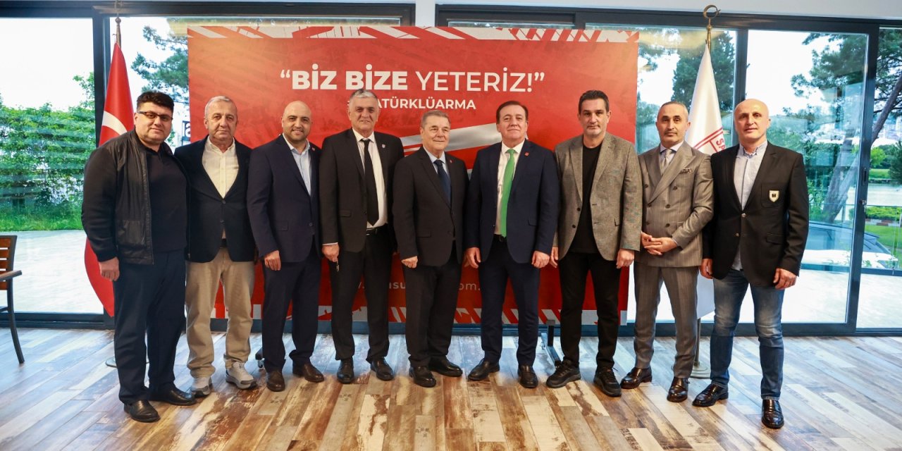 Samsunspor’da bayramlaşma geleneği sürdü