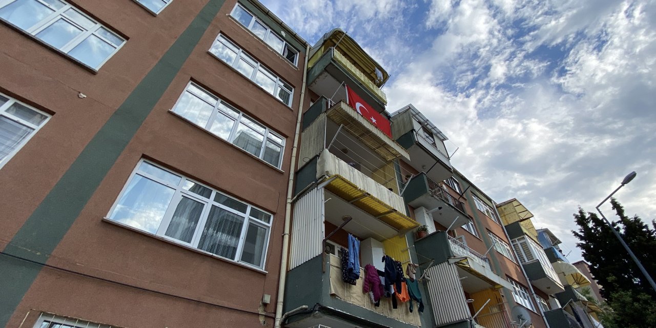 5. kattan düşen 1,5 yaşındaki çocuk hayatını kaybetti
