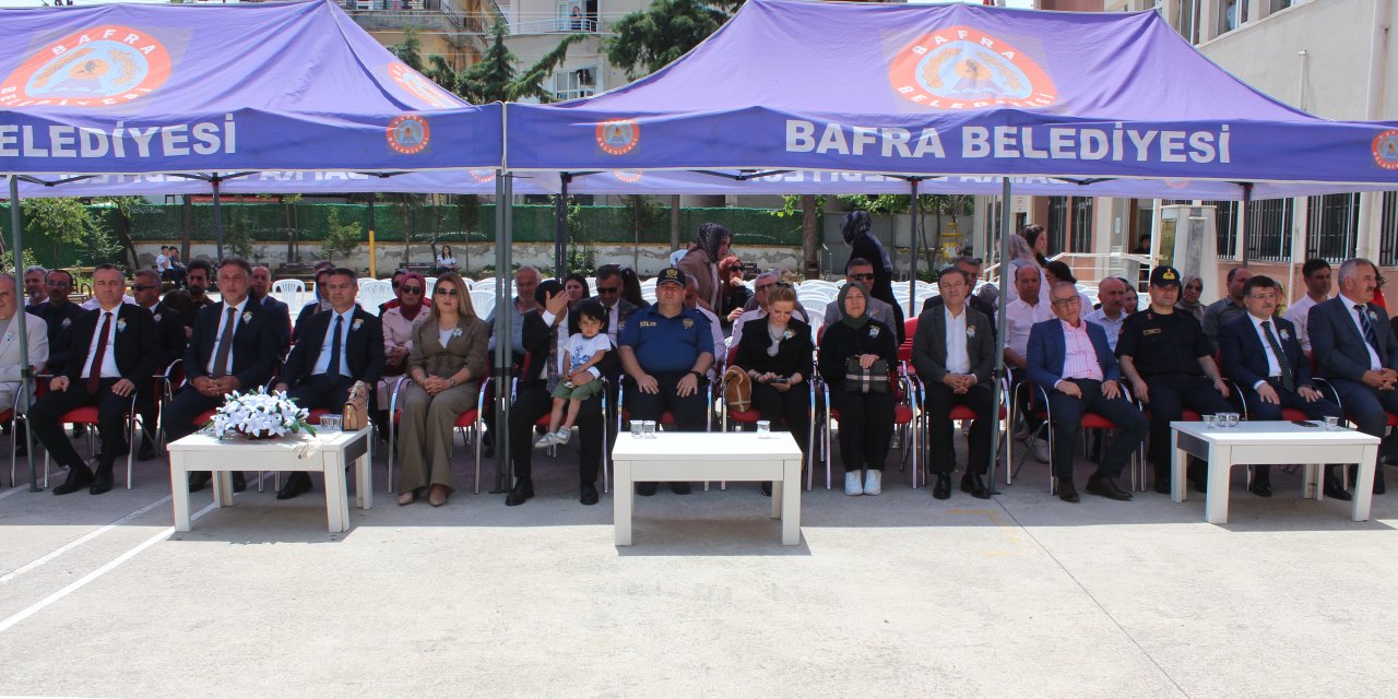 Yıl sonu sergisi açıldı