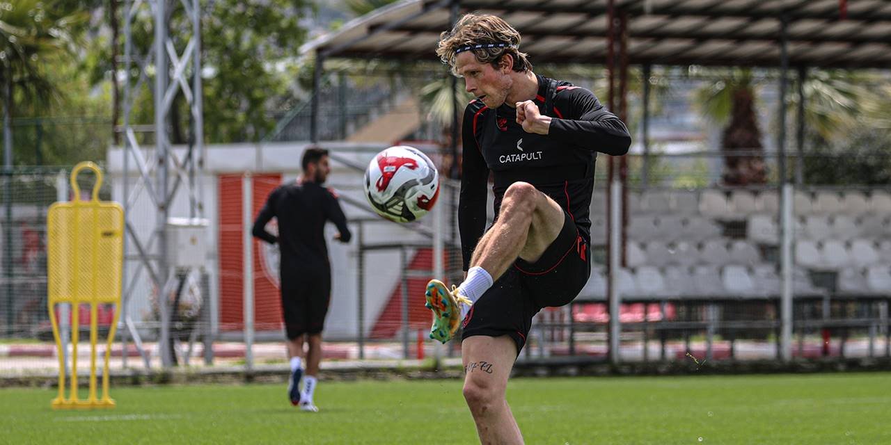 Tomasson 70 dakika sahada kaldı
