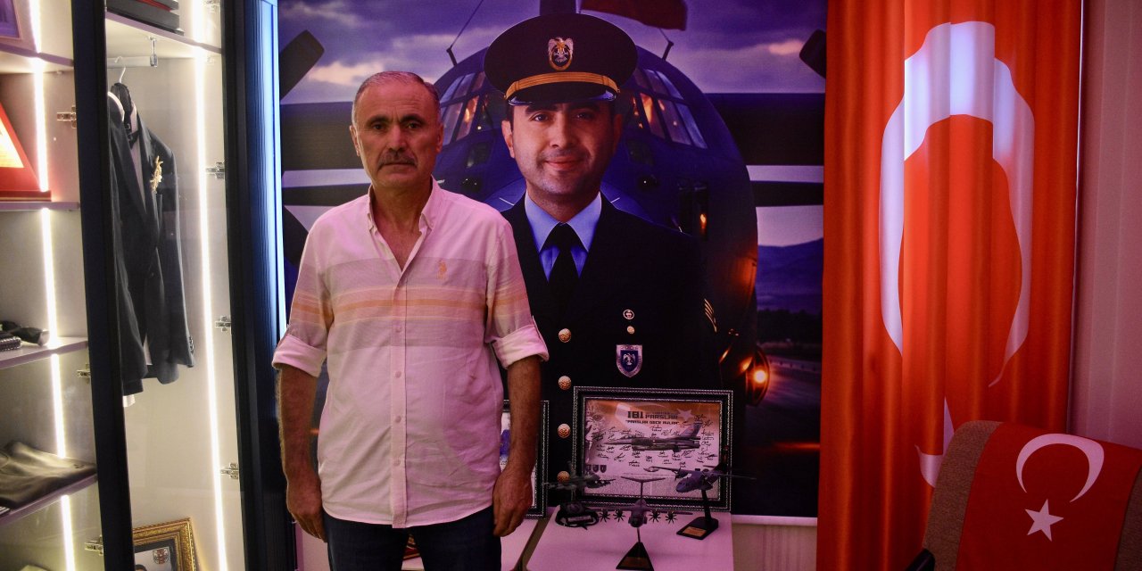 Şehit oğlunun hatırasını evinde yaşatıyor