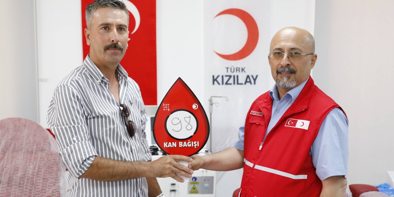 Kan bağışıyla hem hayat kurtardı hem de sağlığını korudu