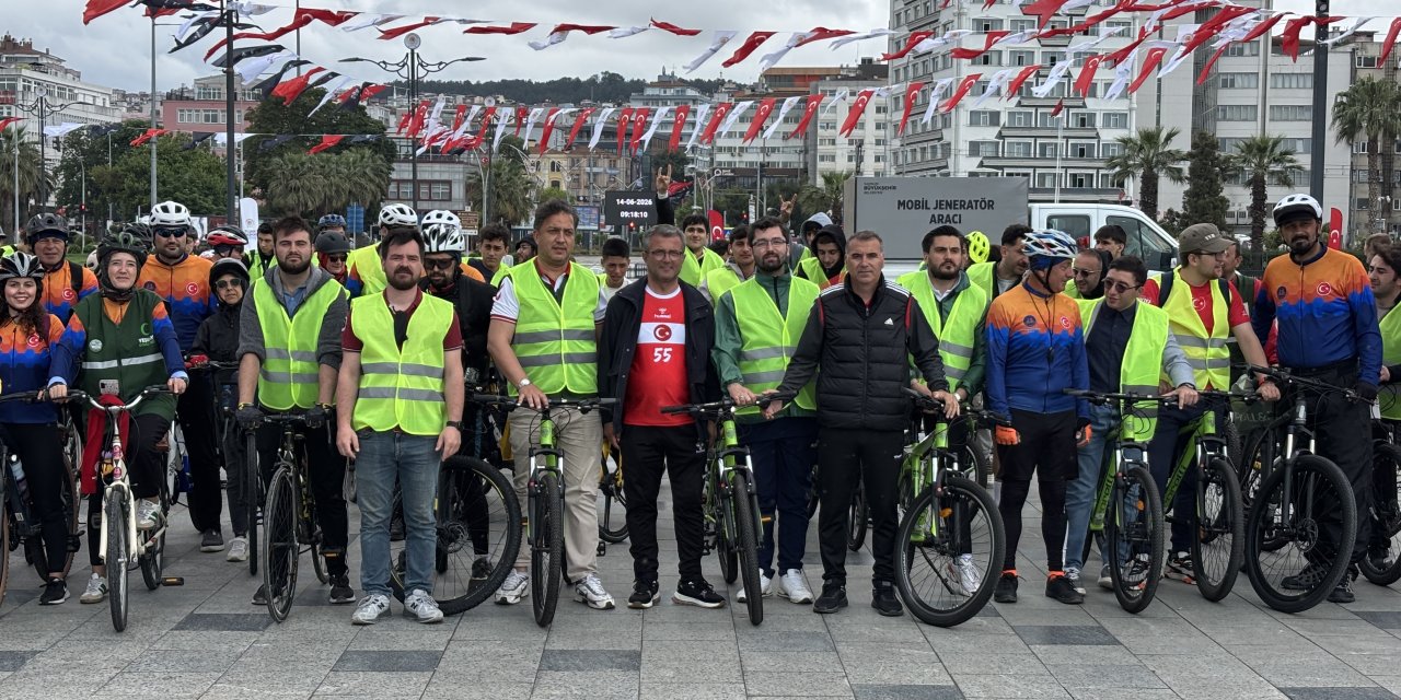 Samsun'da 13. Geleneksel Yeşilay Bisiklet Turu düzenlendi