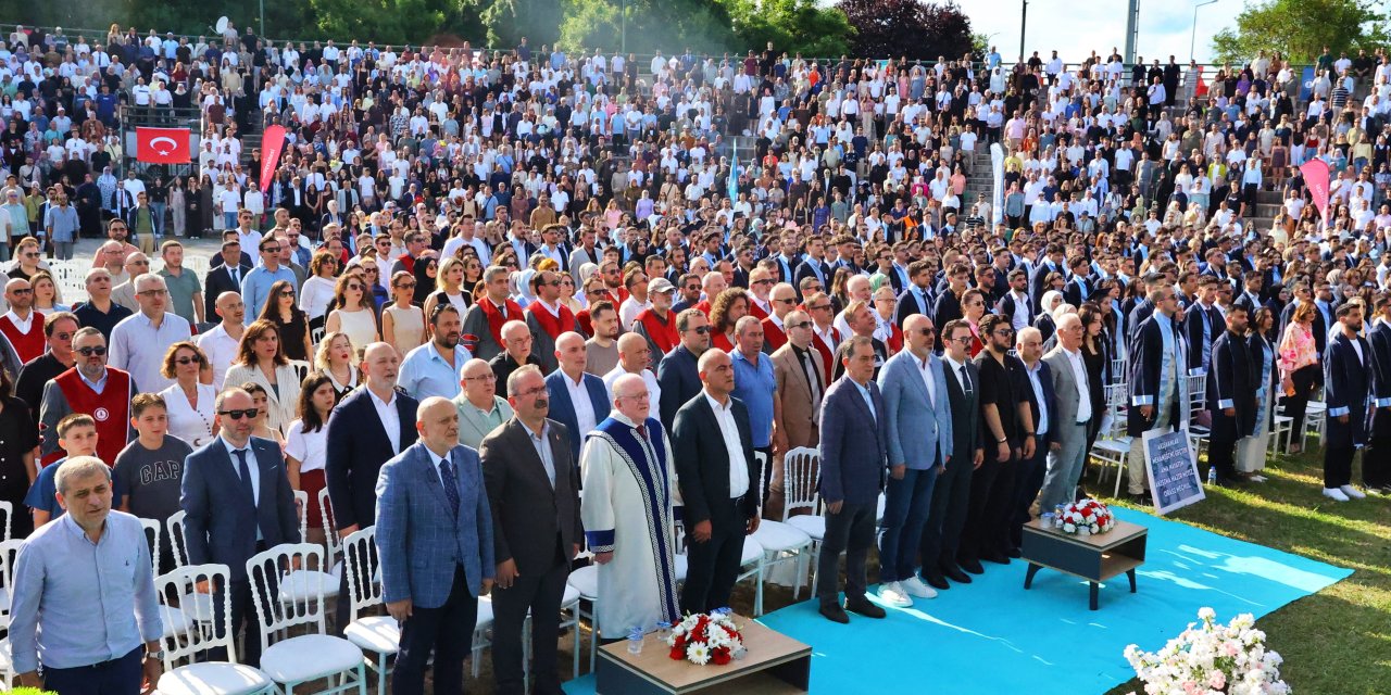 Samsun Üniversitesinden 8. yılında 616 öğrenci mezun oldu